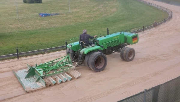 Tatkräftige Helfer und viele Trainingsteilnehmer